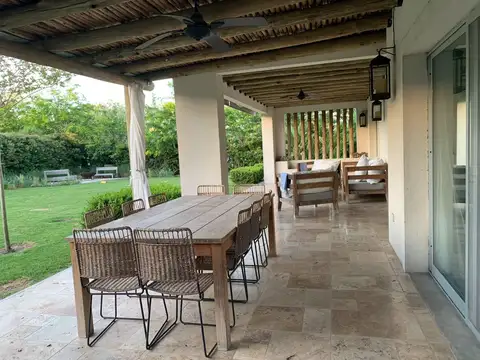 Casa en  ALQUILER TEMPORAL Talar del lago 2