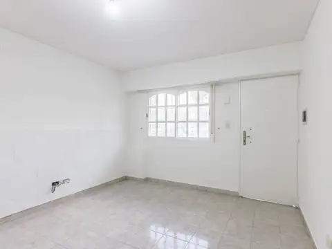 Depto Tipo Casa 2 ambientes con 1 baño