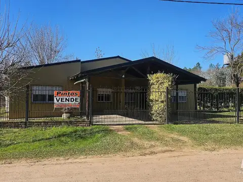 Duplex sobre calle Brovatti, a escasos minutos del centro de COLON.  