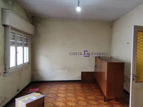 Casa 6 ambientes con 4 baños