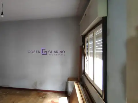 Venta en block de 4 unidades (2 locales al frente + 2 viviendas)