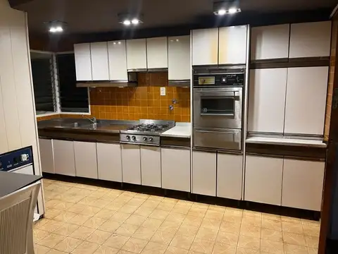 Departamento en Alquiler de 4 ambientes