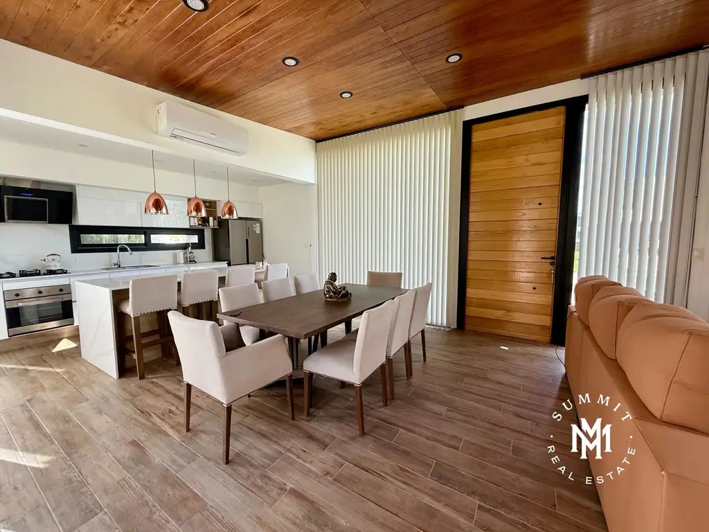 Casa en Alquiler de 180,0 m2