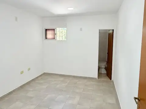 OFICINAS - PLANTA DIVIDIDA - MACROCENTRO, RESISTENCIA