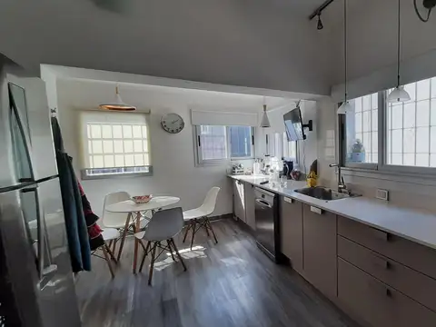 Casa 4 ambientes con 3 baños