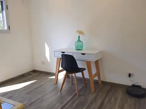 Oficina en Alquiler con 1 cochera