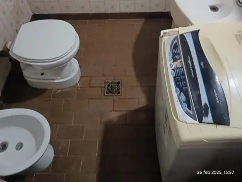 Casa 5 ambientes con 2 baños