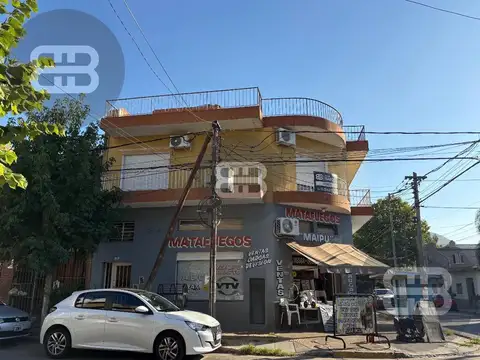 Junín al 2400