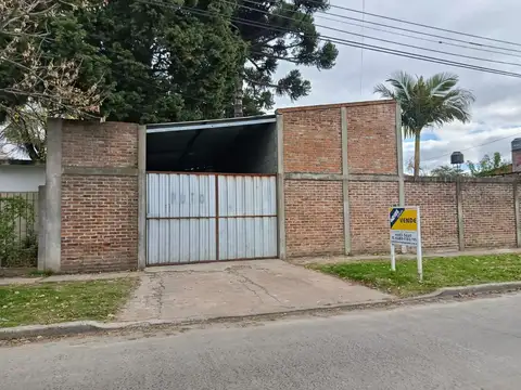 Galpón 40m2 sobre Lote de 530m2 en Venta - Castelar Sur