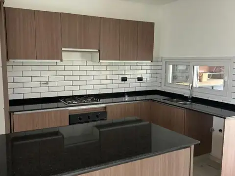 Casa en Venta en Santa Irene, USD 245.000