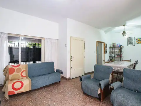 Venta PH 4 ambientes, Lomas del Mirador, Patio