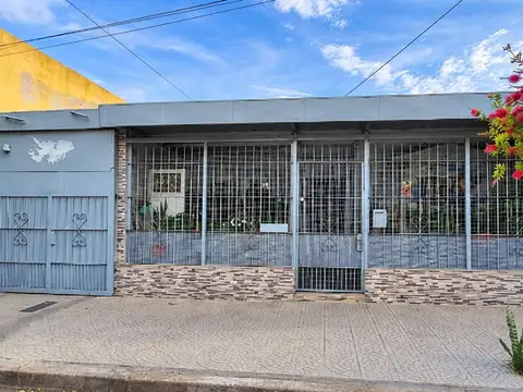 VENTA CASA ALTO ALBERDI 3 DORMITORIOS CON COCHERA