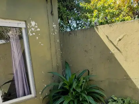 Depto Tipo Casa 4 ambientes con 1 baño