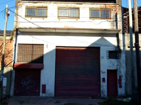 Venta de galpón en Lanús este