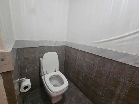 Casa 6 ambientes con 3 baños