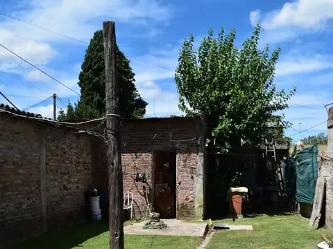 Casa en Venta en Campos De Alvarez, USD 18.000