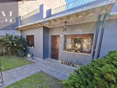 CASA 6 AMBIENTES MULTIFAMILIAR EN ZONA RAMOS MEJIA