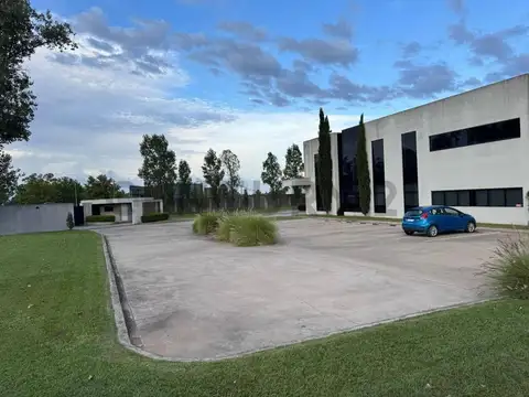 Colectora Oeste Ramal Escobar 900