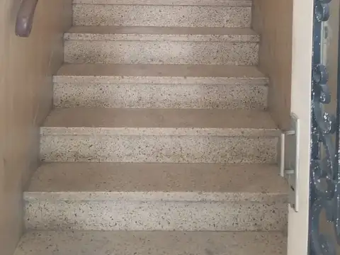 Depto Tipo Casa en Alquiler de 3 ambientes