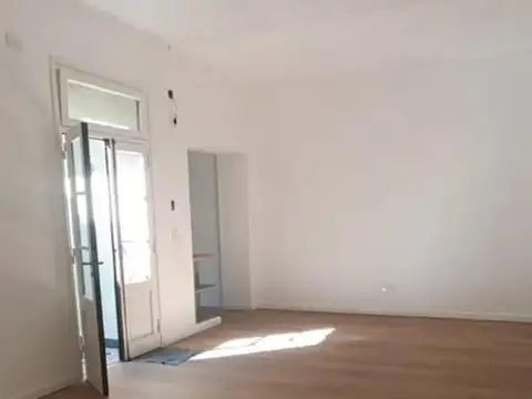 Casa Chalet  en Venta en Parque Chacabuco, Capital Federal, Buenos Aires