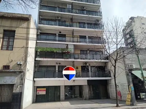 Venta dto 3 amb al frente con balcon constitucion