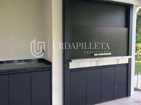 Casa en Alquiler en La Lomada De Pilar, USD 2.900