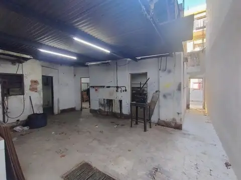 Casa 2 ambientes con 1 baño