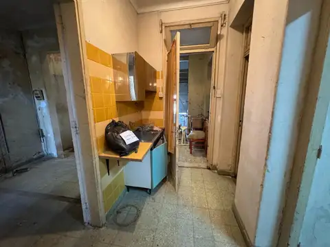 Galpón + casa en alquiler a 2 cuadras del Portal Shopping
