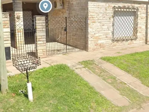 Casa 4 ambientes - Ituzaingó Norte