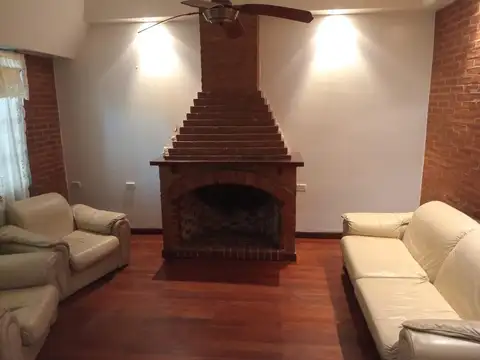 Casa en Venta en Villa Luzuriaga, USD 290.000