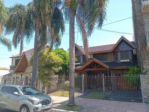 Chalet 6amb con patio parquizado (Florio 1200-V. Luzuriaga)