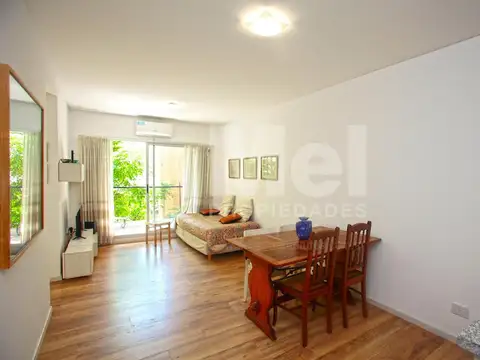 2 ambientes con balcón