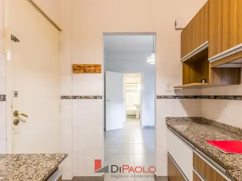 Venta Departamento 3 ambientes con patio y balcon en Caseros