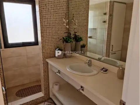 Casa en Venta en Pinares, USD 460.000