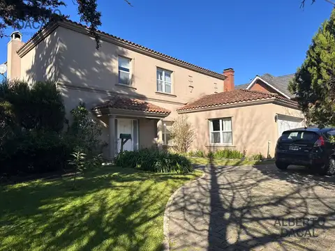 Casa en Venta en Abril Club De Campo, Countries y Barrios Cerrados en Berazategui