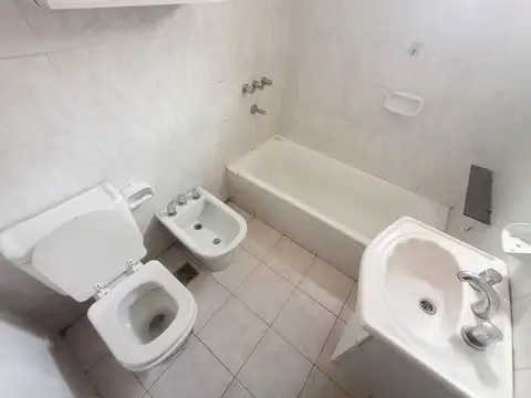 Departamento 3 ambientes con 1 baño
