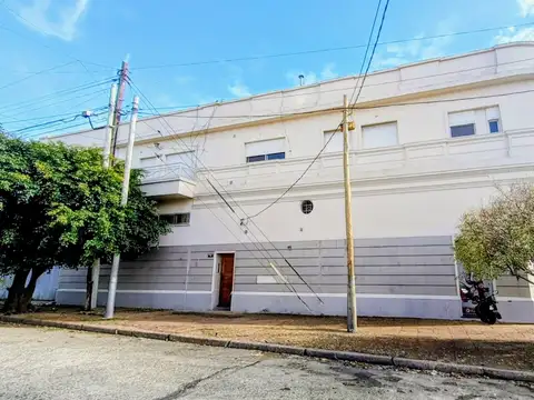 DEPARTAMENTO AL FRENTE