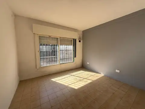 Casa en Venta en Rafael Calzada, USD 98.000