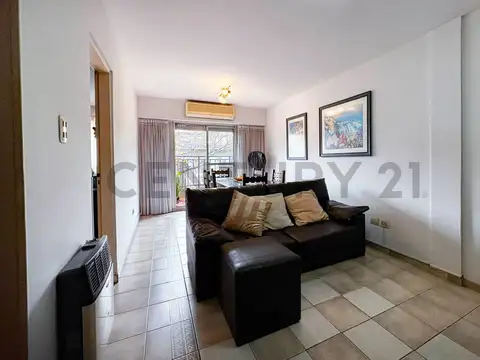 Venta Departamento de 3 Dormitorios con balcón en Lourdes, Rosario