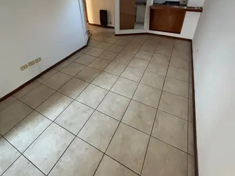 Excelente departamento de 2 dormitorios en alquiler ubicado en calle 10 e/32 y 33, La Plata