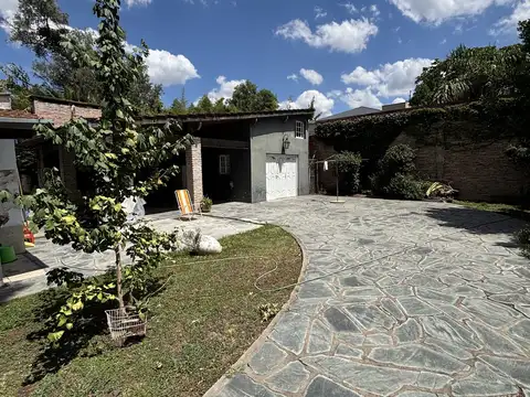 Casa 3 ambientes con 2 baños