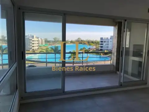 Departamento en Venta con 6 cocheras