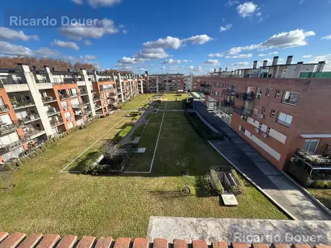 Espectacular Dúplex de Categoría en Beccar Plaza – Súper Luminoso y Completo.