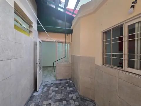 Depto Tipo Casa en Alquiler en Ciudadela, $ 580.000