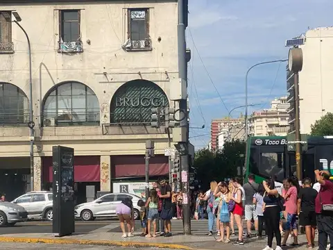 LA MEJOR ESQUINA DE ONCE RIVADAVIA Y PUEYRREDON