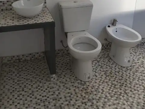 Depto Tipo Casa 2 ambientes con 1 baño