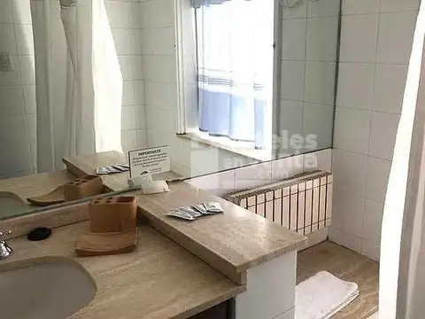 Hotel en Venta en Los Cocos, USD 420.000