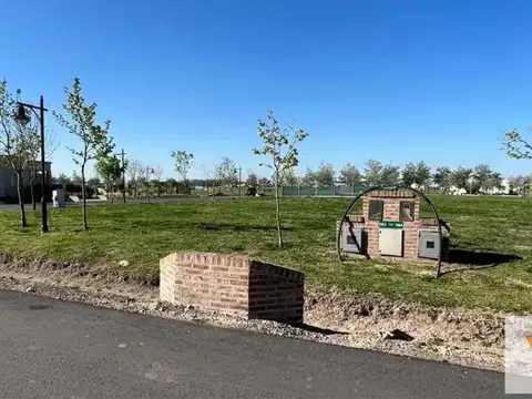 Terreno en venta - 980mts2 - Haras del Sur III - La Plata