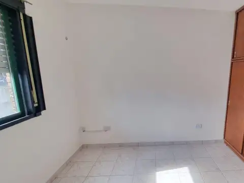 Departamento en Alquiler en Echesortu, $ 400.000