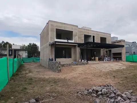 Casa en Venta en Chacras de la Villa, USD 580.000
